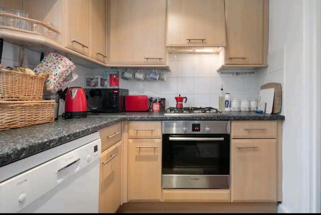 Stylish Room With Private Bath & Terrace In Super Central Clapham Junction Minutes From Victoria, Waterloo Londyn Zewnętrze zdjęcie