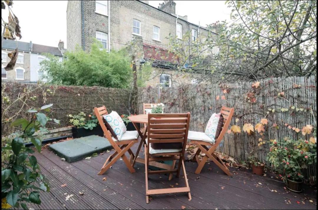 Stylish Room With Private Bath & Terrace In Super Central Clapham Junction Minutes From Victoria, Waterloo Londyn Zewnętrze zdjęcie