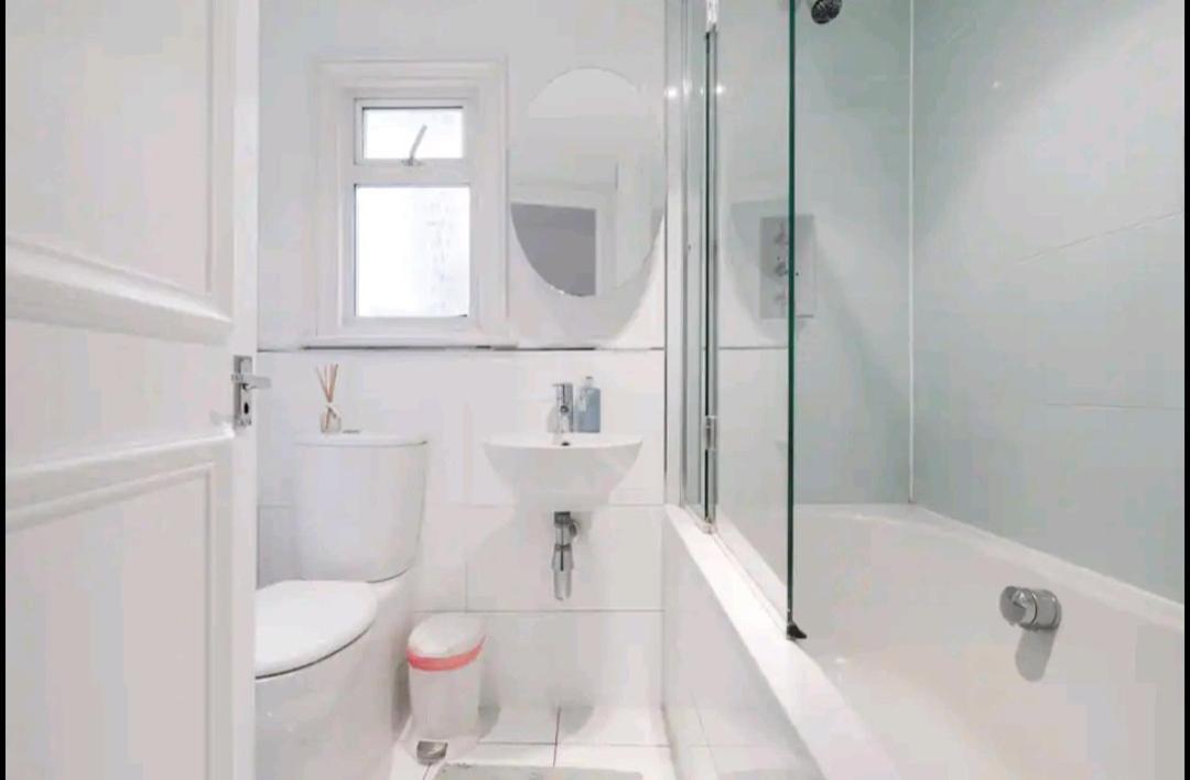 Stylish Room With Private Bath & Terrace In Super Central Clapham Junction Minutes From Victoria, Waterloo Londyn Zewnętrze zdjęcie